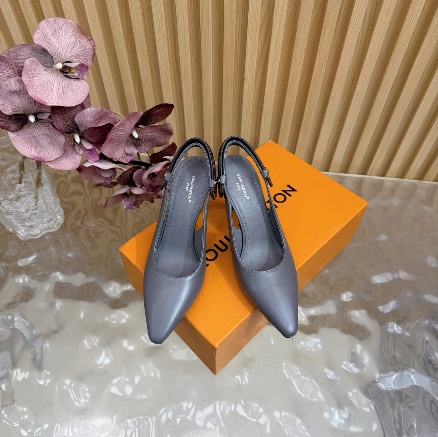 Women's high heels